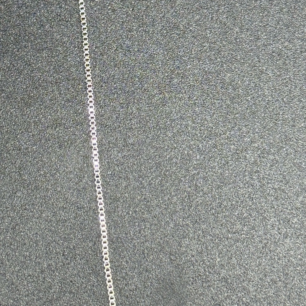 Elegant Sterling Silver Moissanite Pendant Necklace - Picture 5 of 11